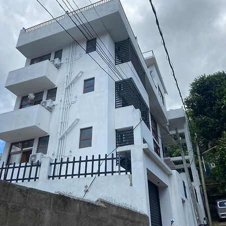 Aurelia Inn Kandy Exterior photo